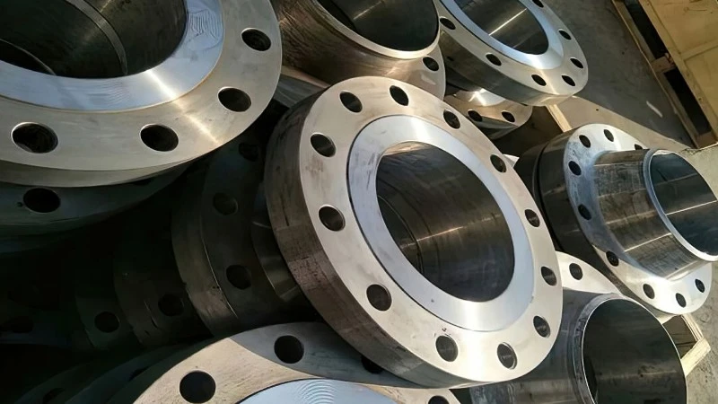 Stainless steel lined welded flange