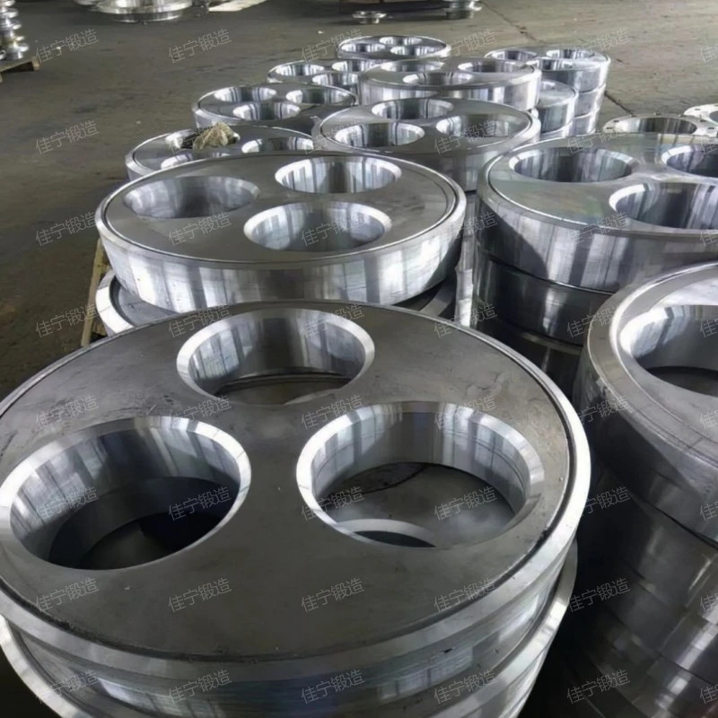 Convex blind flange