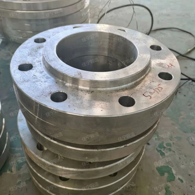 Thick walled blind flange