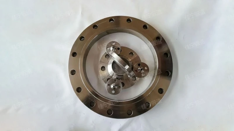 Integral flange cover