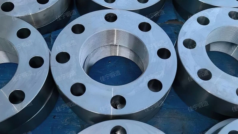 Ring sealing surface flange cover