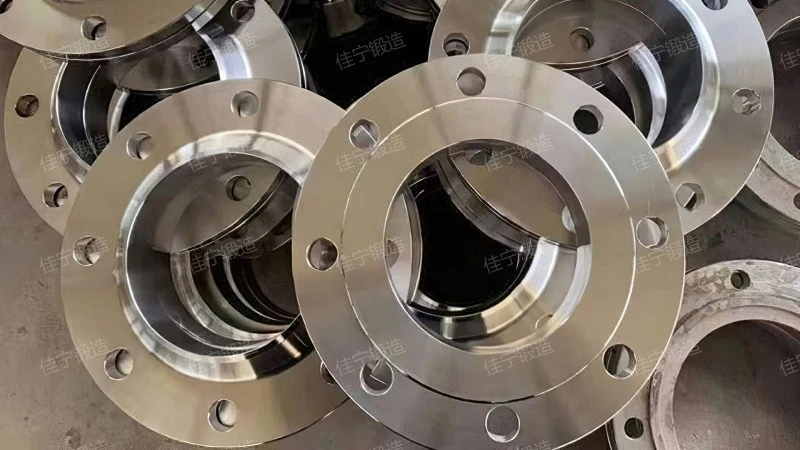 Integral flange ring